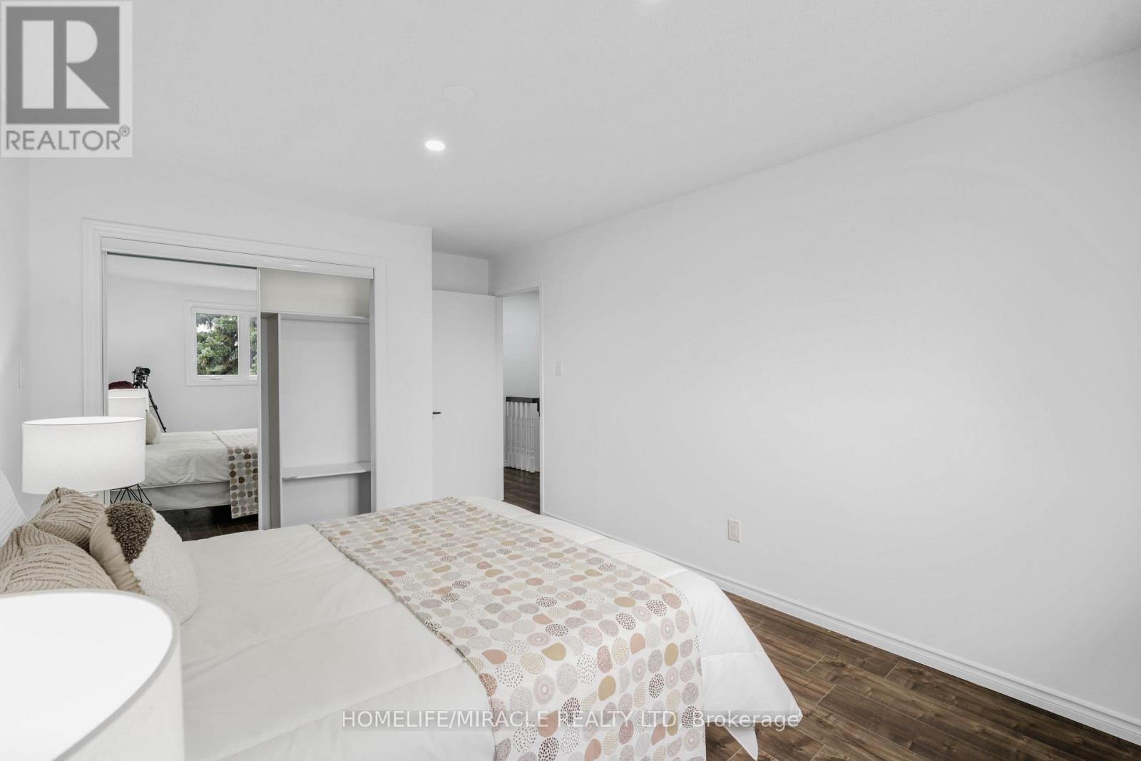 38 WHITEHAVEN DRIVE - 22