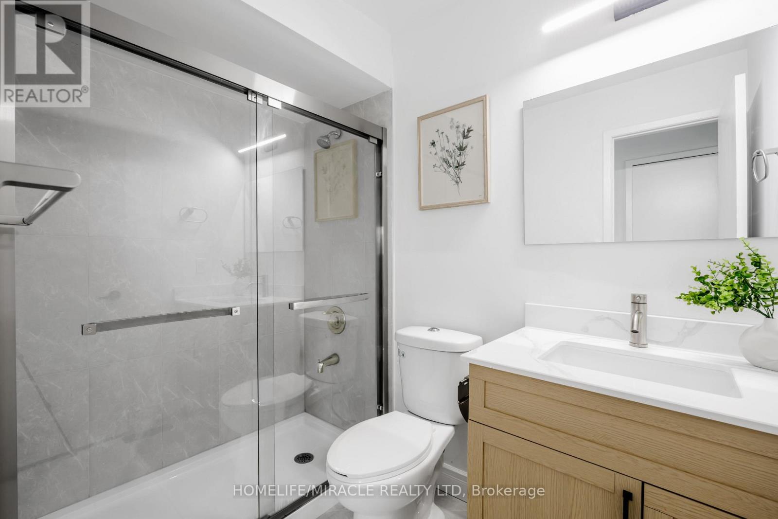 38 WHITEHAVEN DRIVE - 20