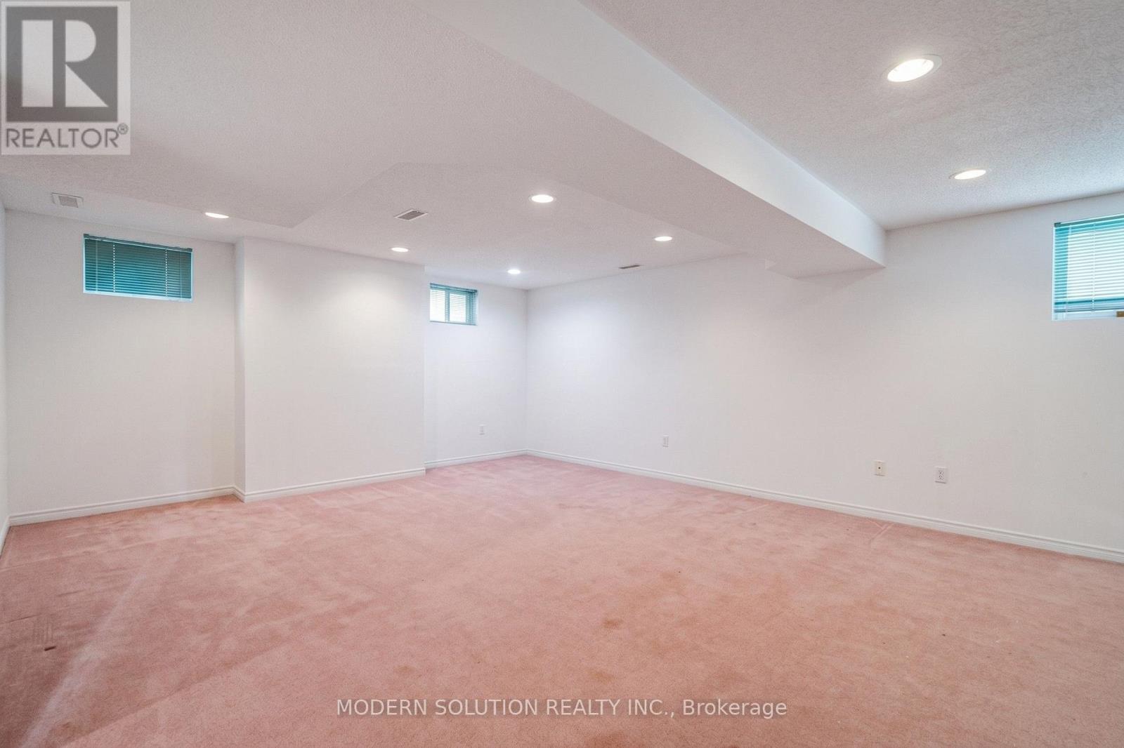 108 FASSETT COURT - 24