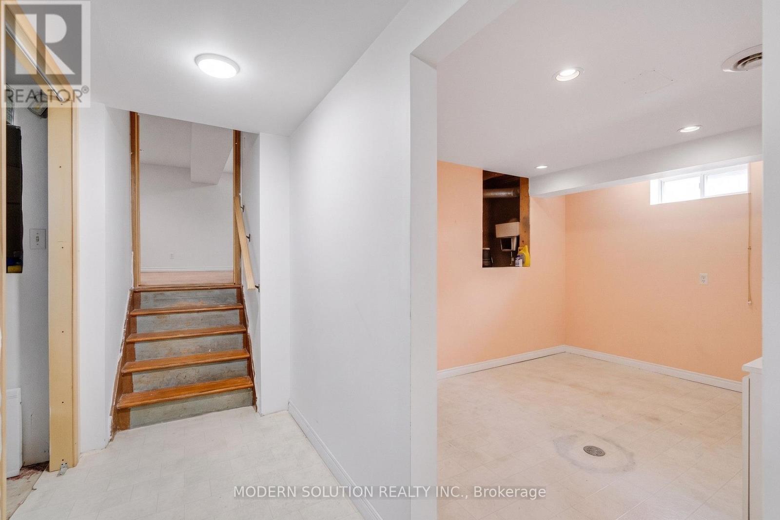 108 FASSETT COURT - 28