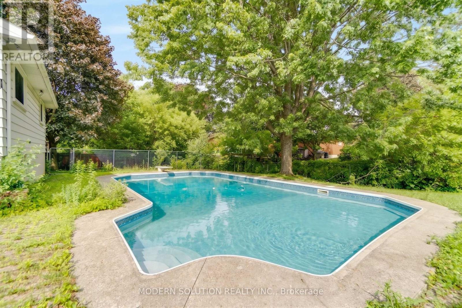108 FASSETT COURT - 32