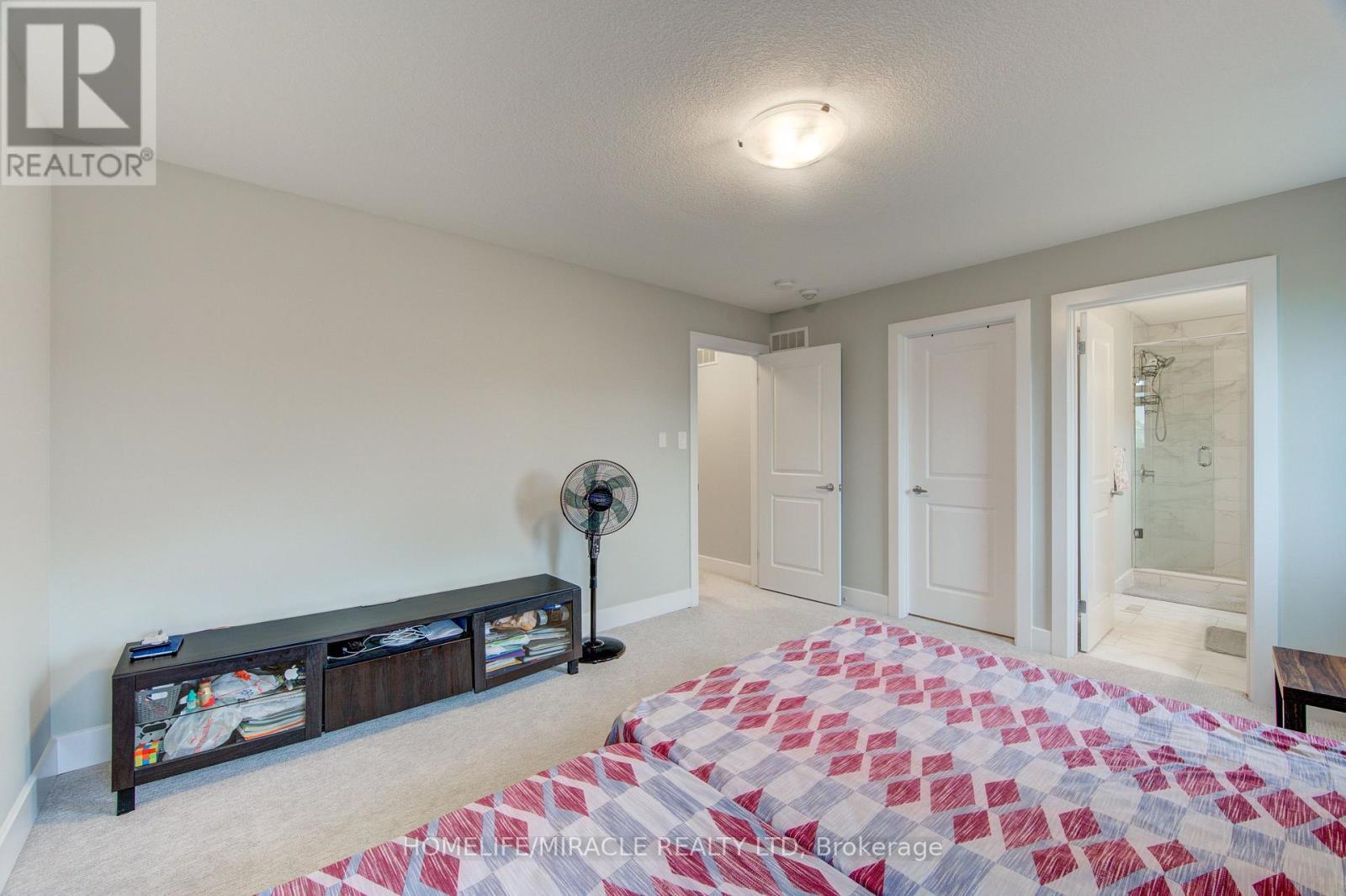 2206 SOUTHPORT CRESCENT - 21