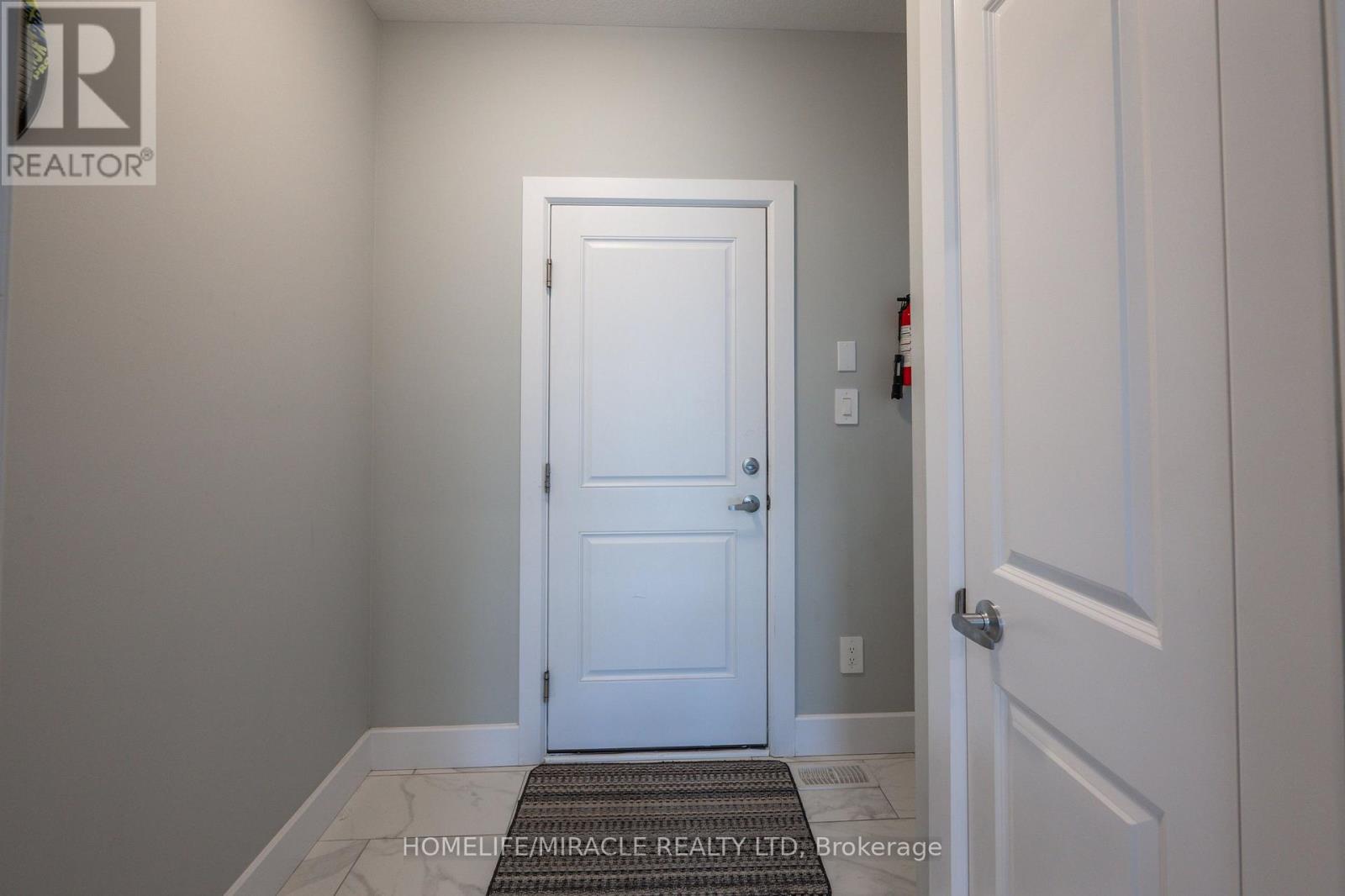 2206 SOUTHPORT CRESCENT - 17