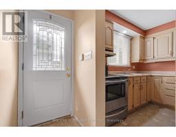 108 Fassett Court, Hamilton, ON L9G4E7 Photo 9