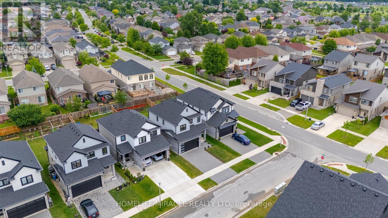 2206 SOUTHPORT CRESCENT - 47