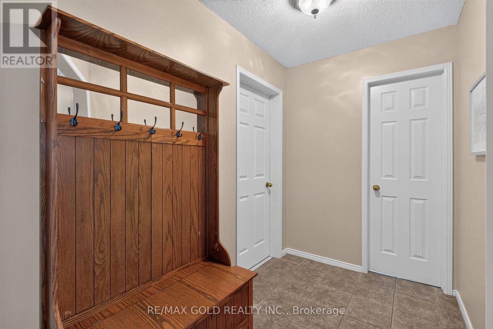40 SHADYWOOD ROAD - 21