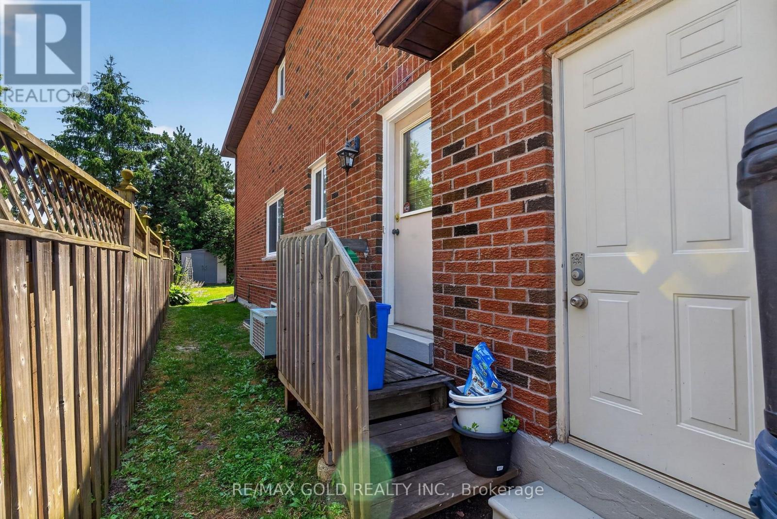 40 SHADYWOOD ROAD - 46