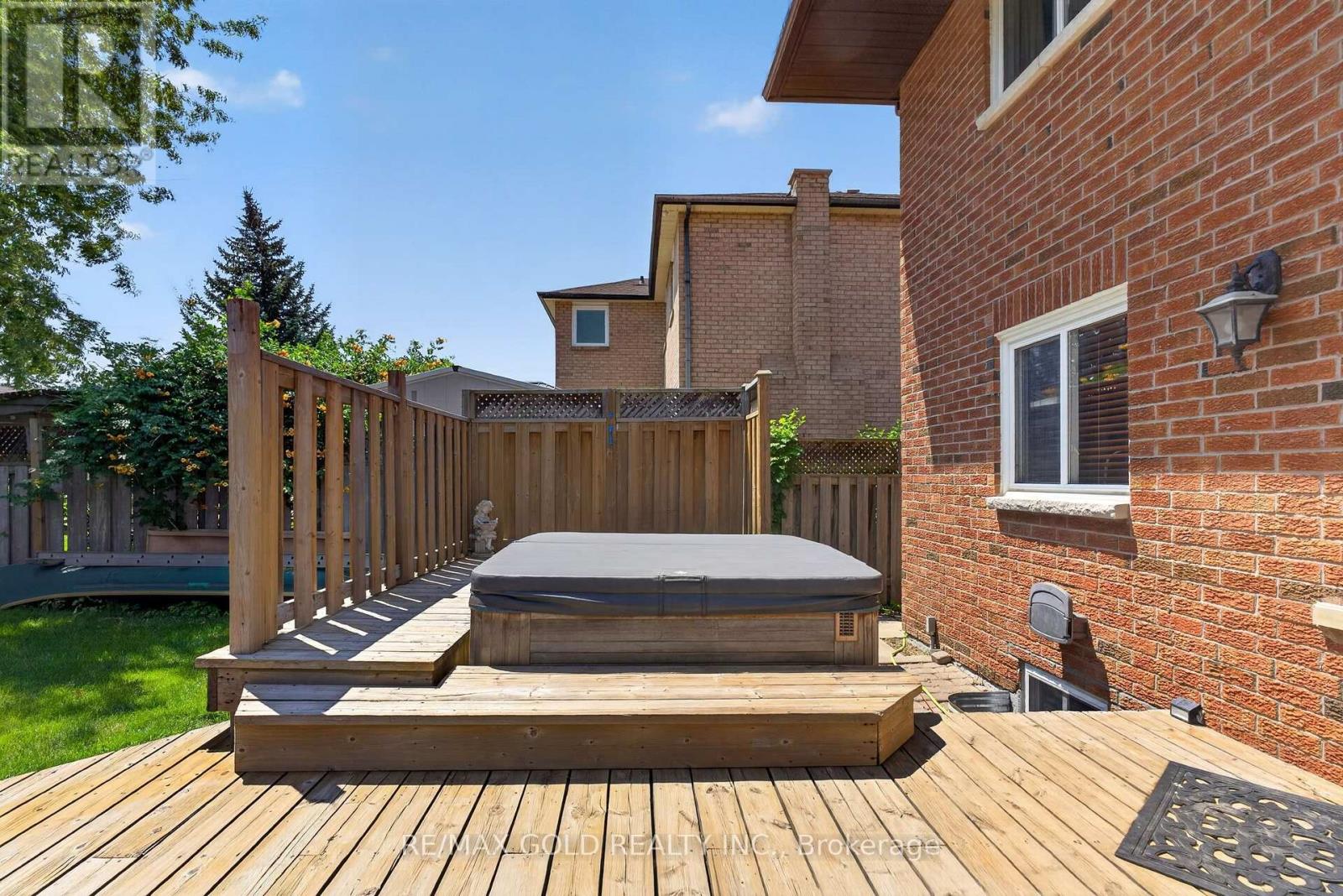 40 SHADYWOOD ROAD - 47