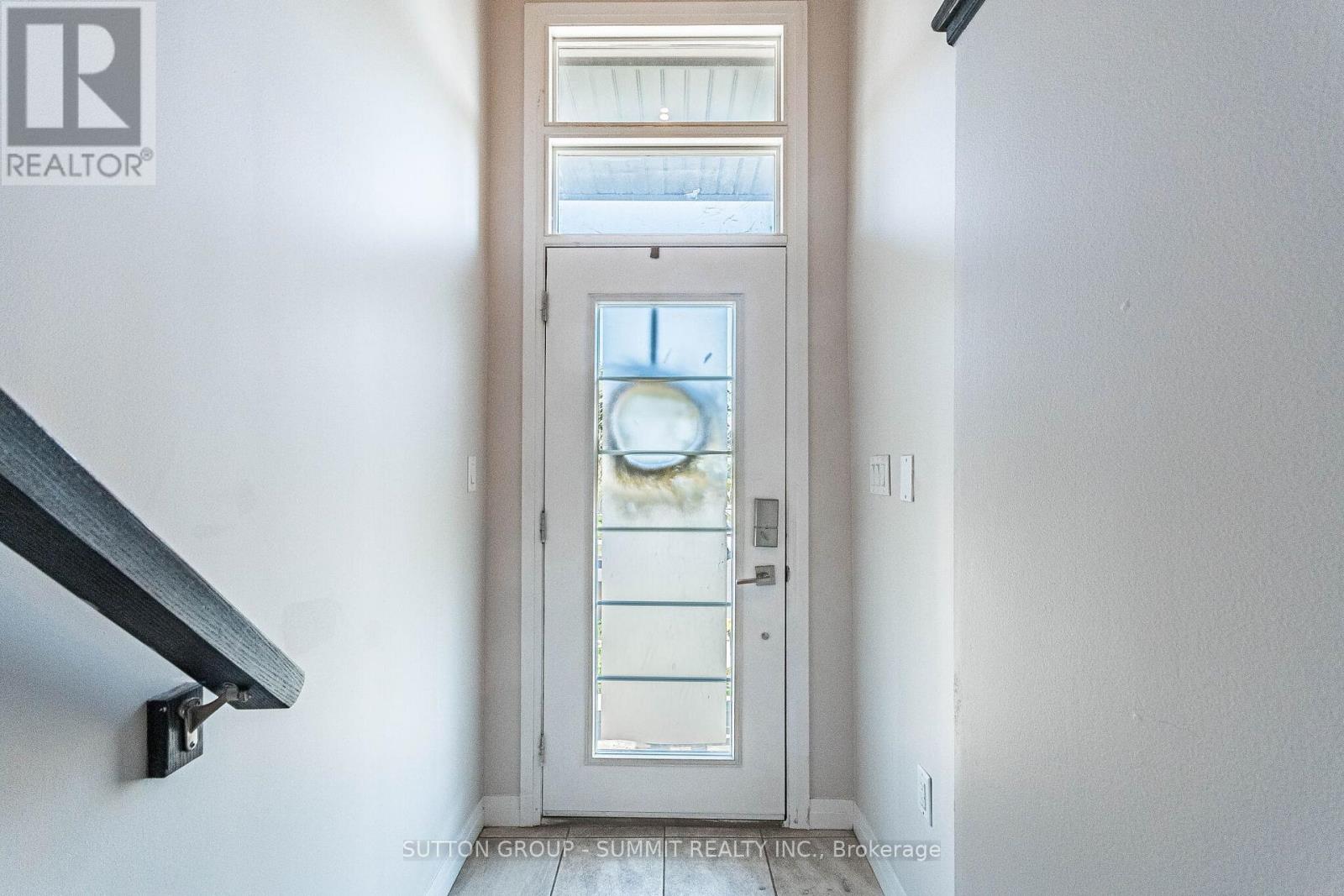 25 SOHO STREET - 8