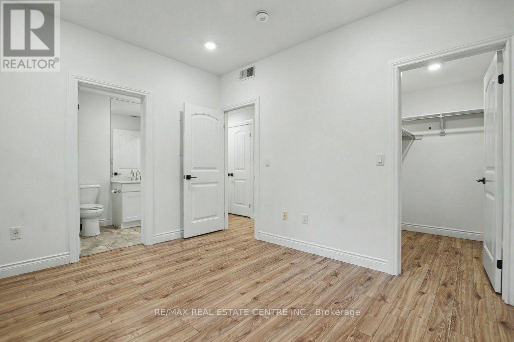 #B105 112 UNION STREET E - 15