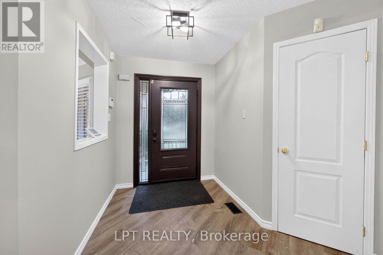 43 LIAM DRIVE - 14