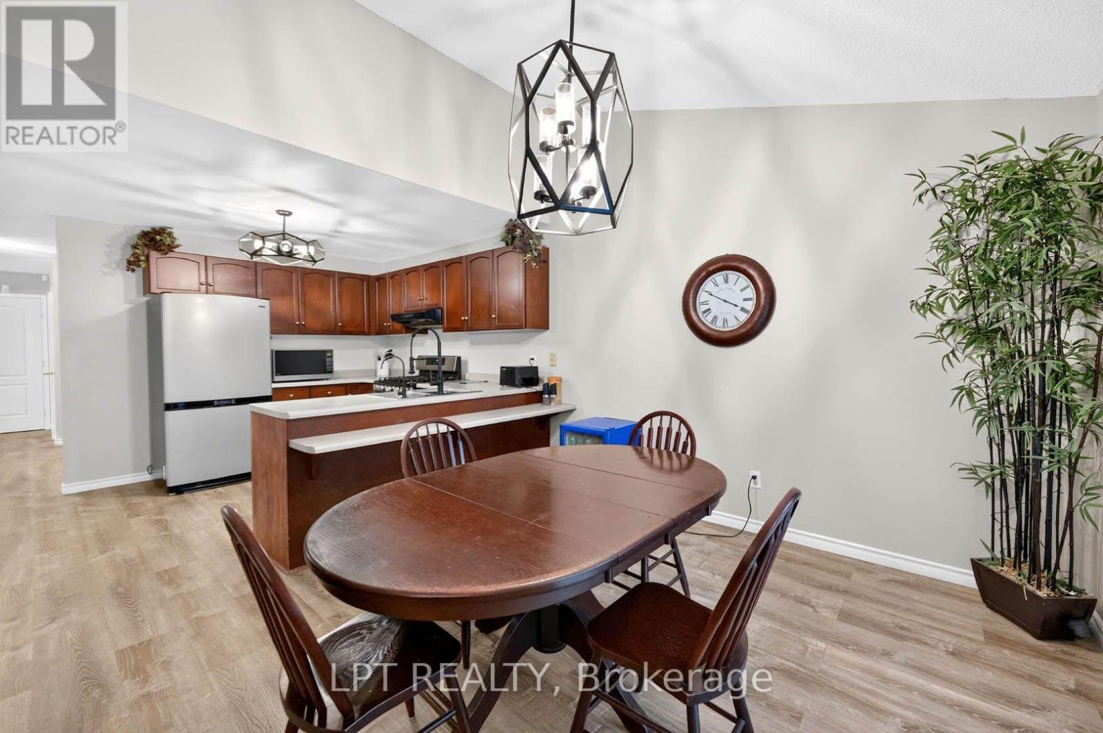 43 LIAM DRIVE - 24