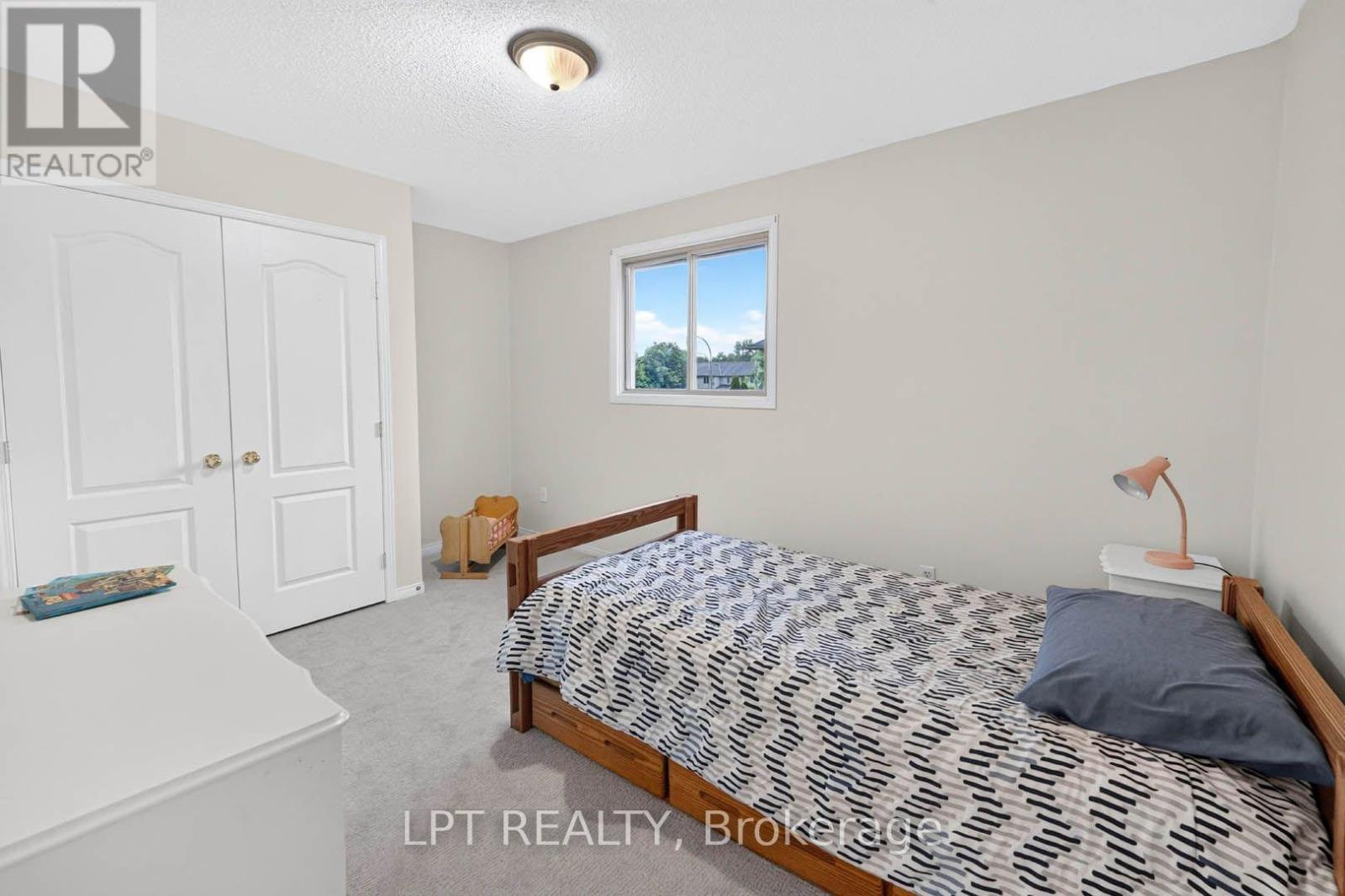 43 LIAM DRIVE - 37