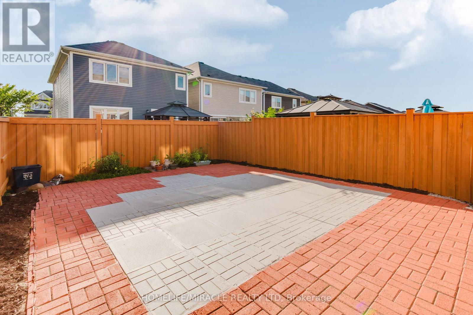 13 ARBOURVIEW CRESCENT - Image 32