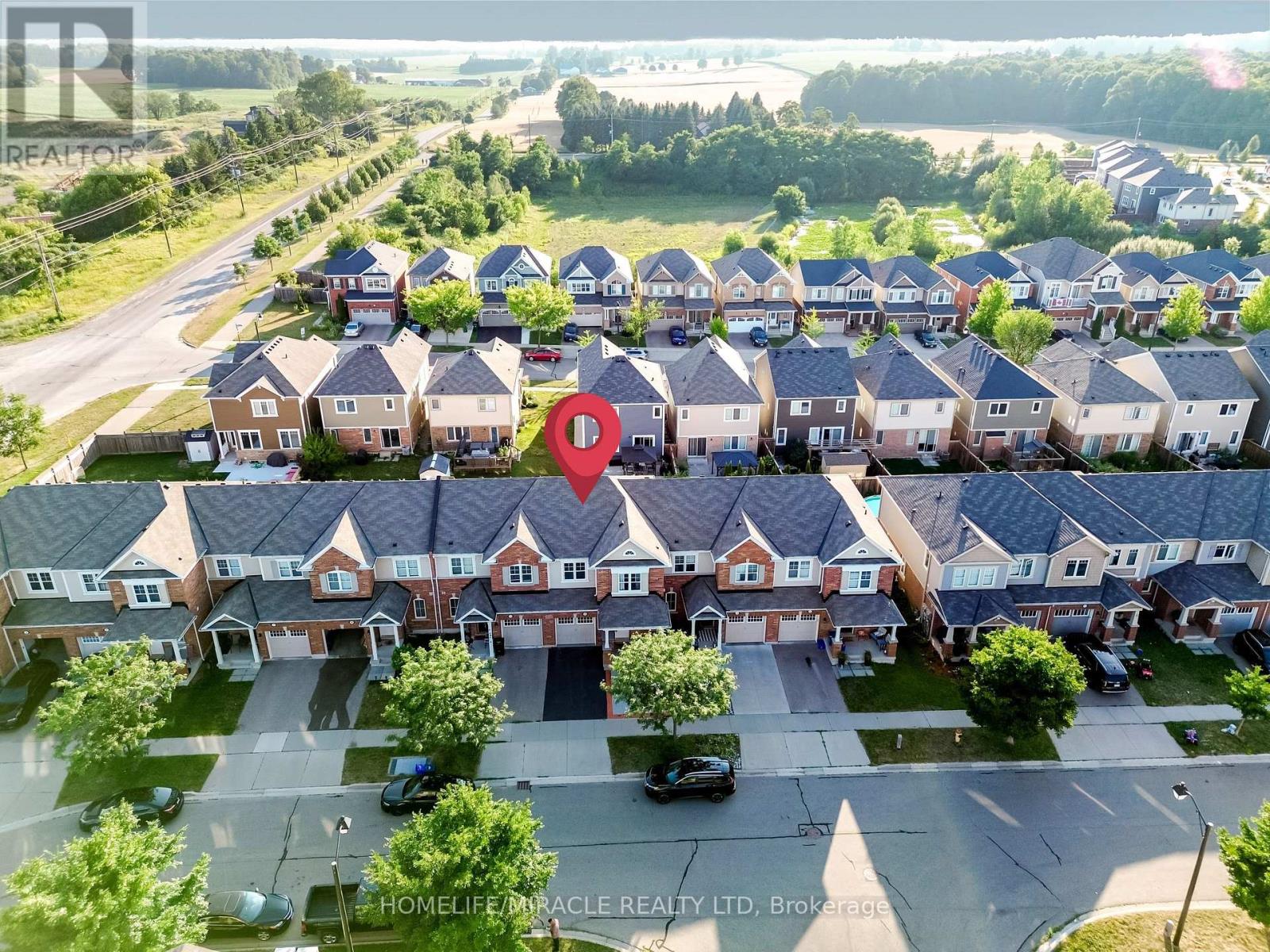 13 ARBOURVIEW CRESCENT - 36