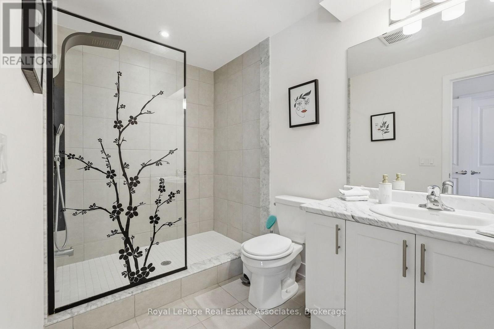 #23 261 SKINNER ROAD - 33