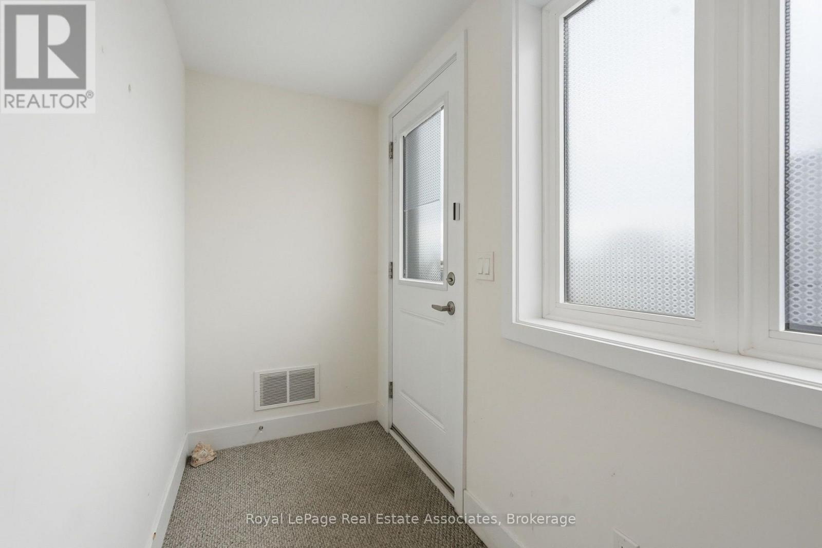 #23 261 SKINNER ROAD - 35