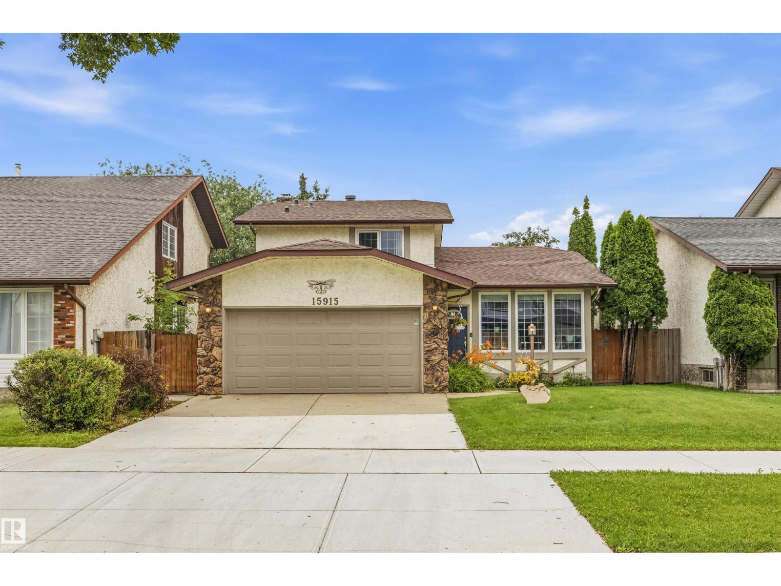 15915 112 ST NW - 1