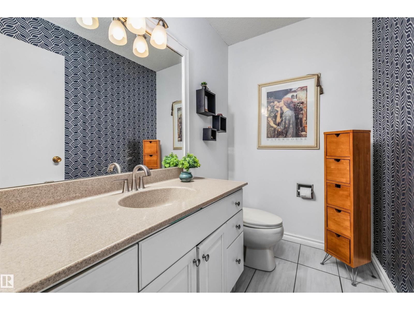 15915 112 ST NW - 21