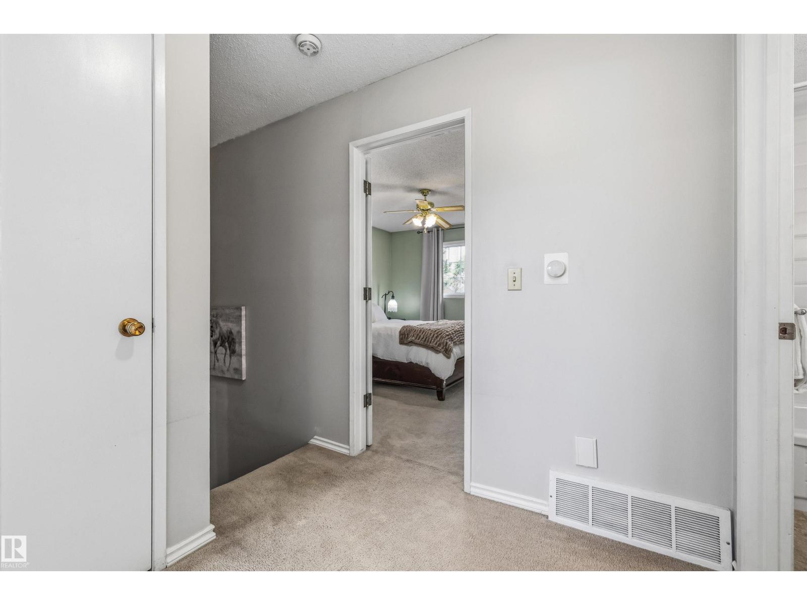 15915 112 ST NW - 22