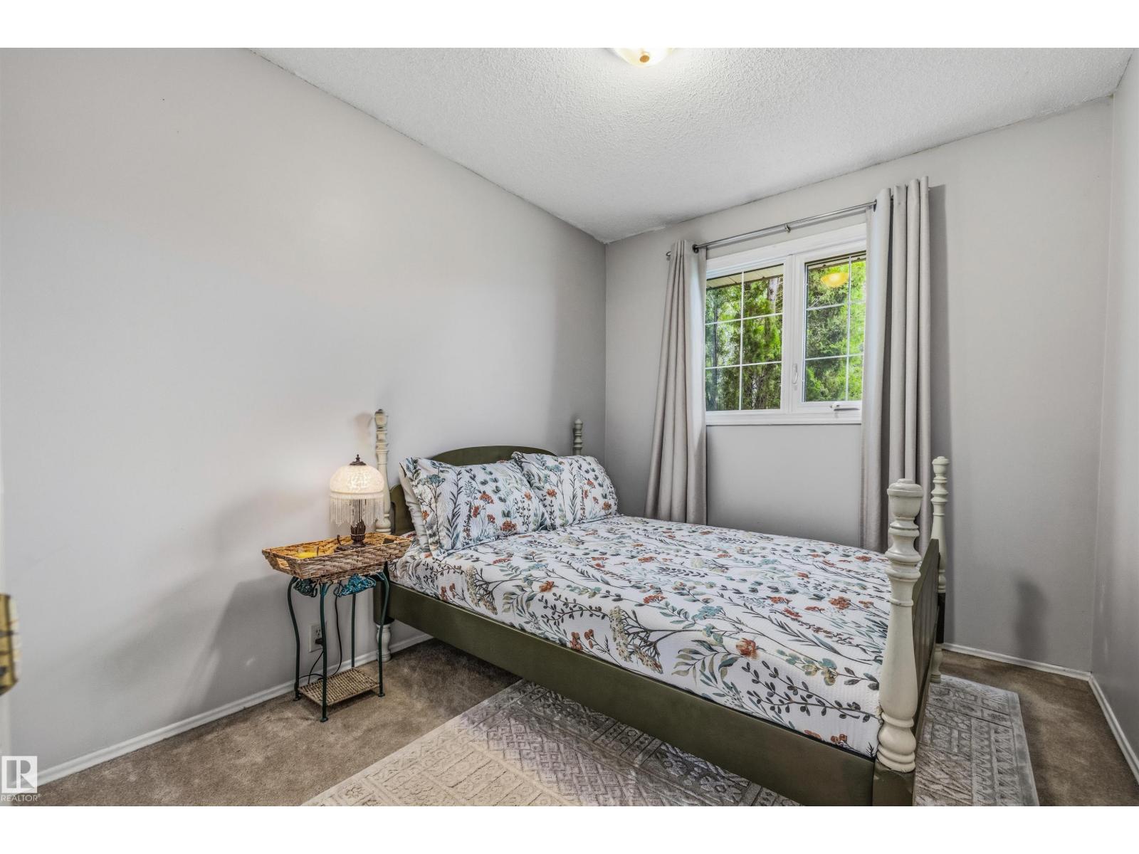 15915 112 ST NW - 29