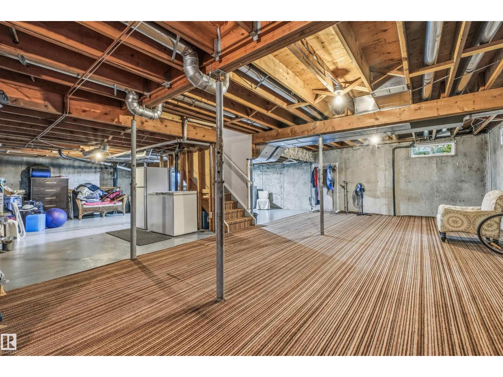 15915 112 ST NW - 32
