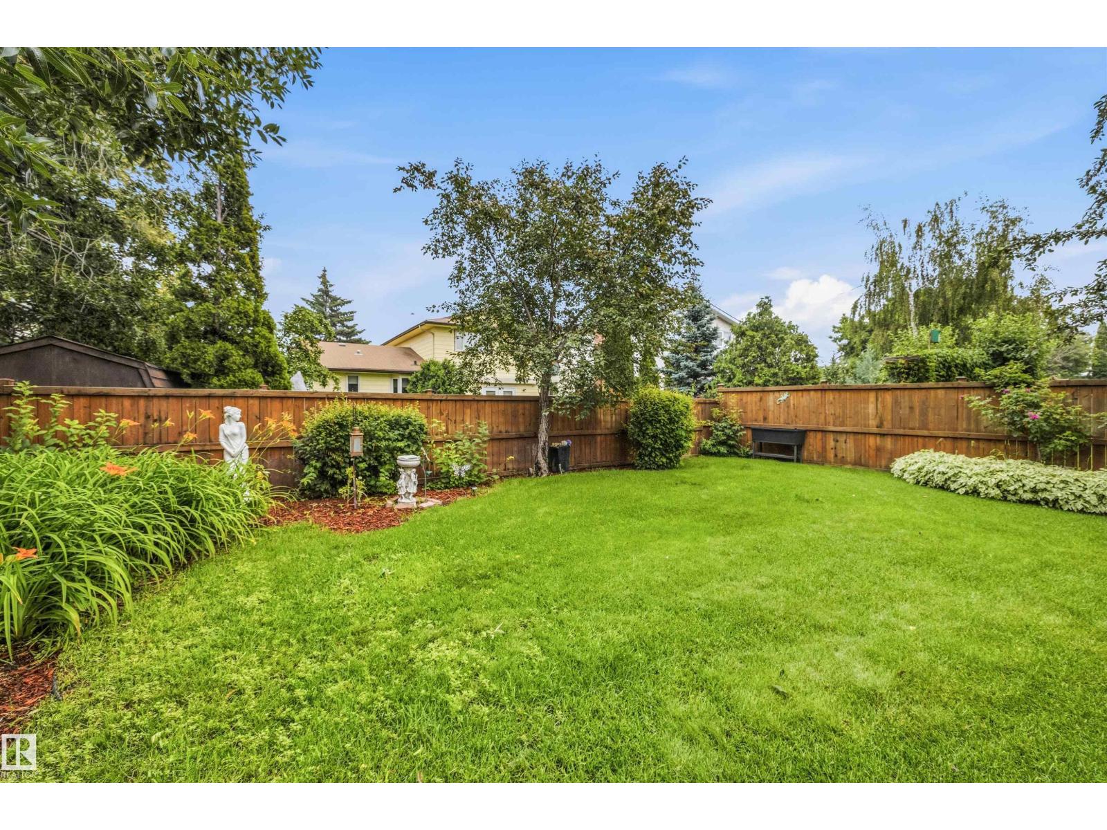 15915 112 ST NW - 39