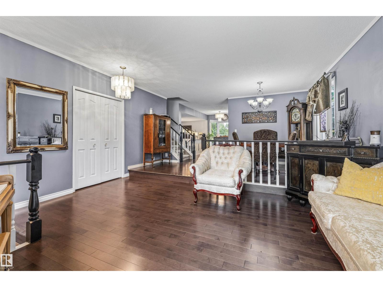 15915 112 ST NW - 4