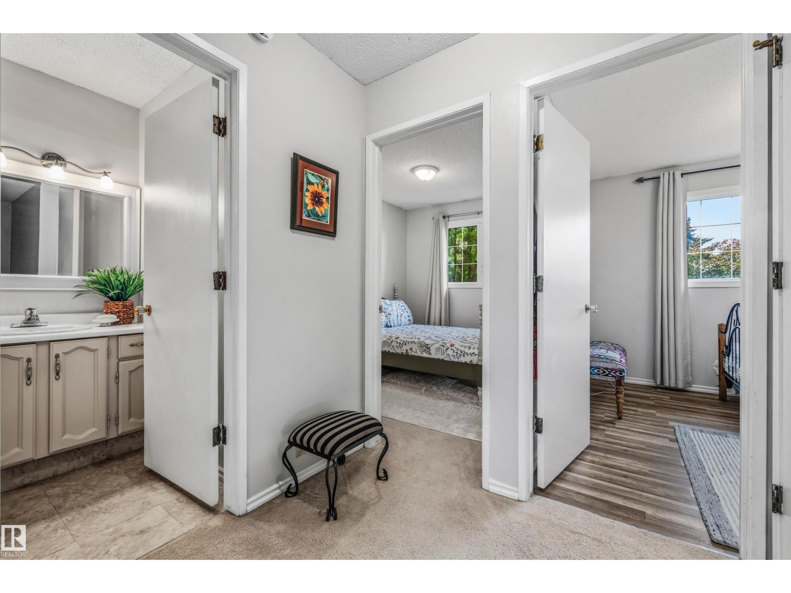 15915 112 ST NW - 23