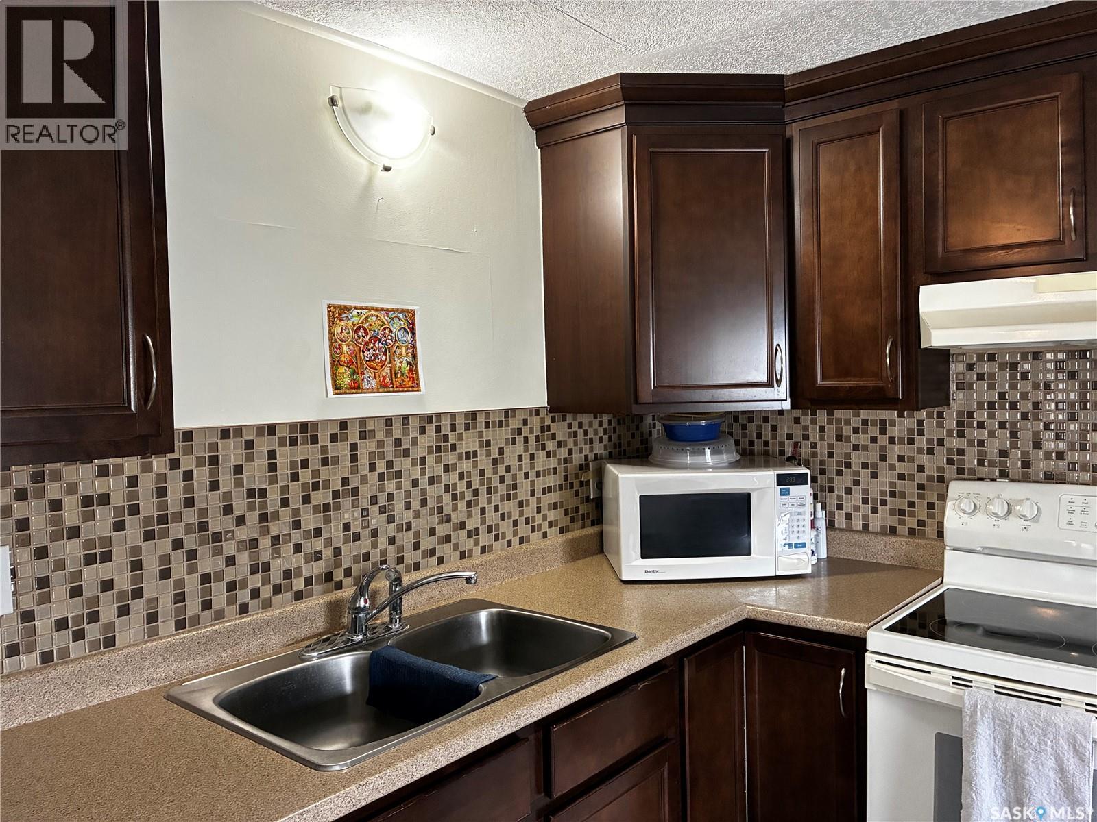 108 219 Grant STREET - 15