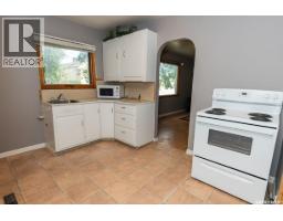 402 Grand Avenue, Luseland, SK S0L2A0 Photo 16