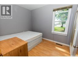 402 Grand Avenue, Luseland, SK S0L2A0 Photo 21