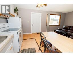 402 Grand Avenue, Luseland, SK S0L2A0 Photo 31