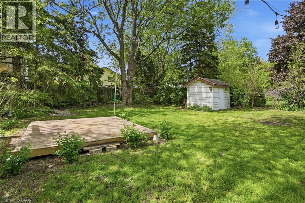 545 MOHAWK Road W - 31