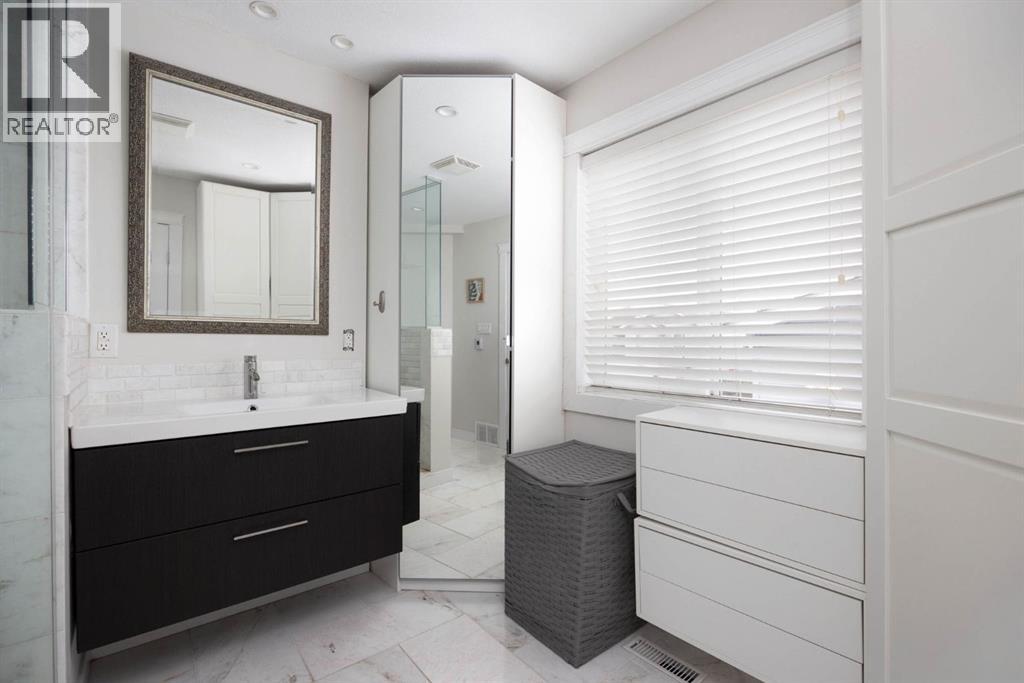 136 Parry Crescent - 14