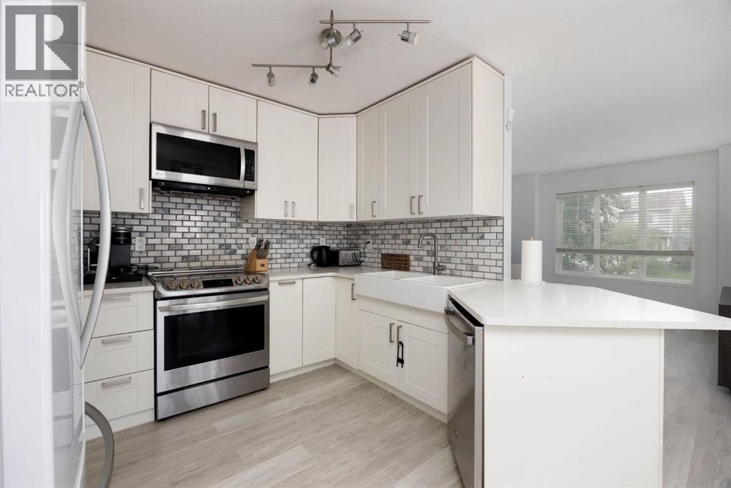 136 Parry Crescent - 3