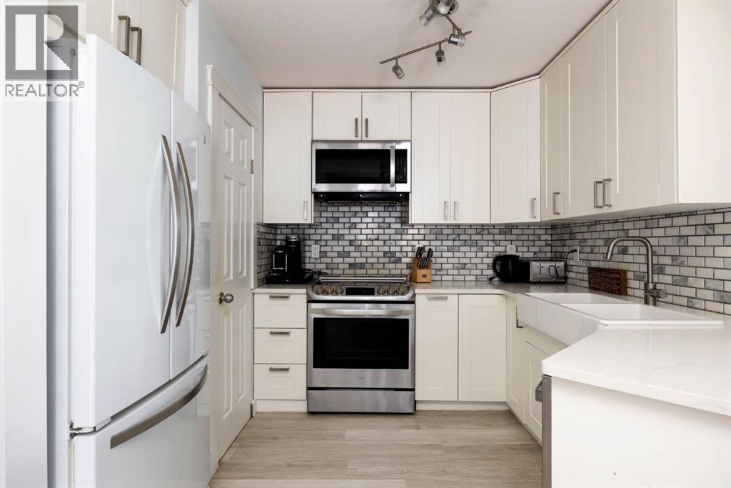 136 Parry Crescent - 4
