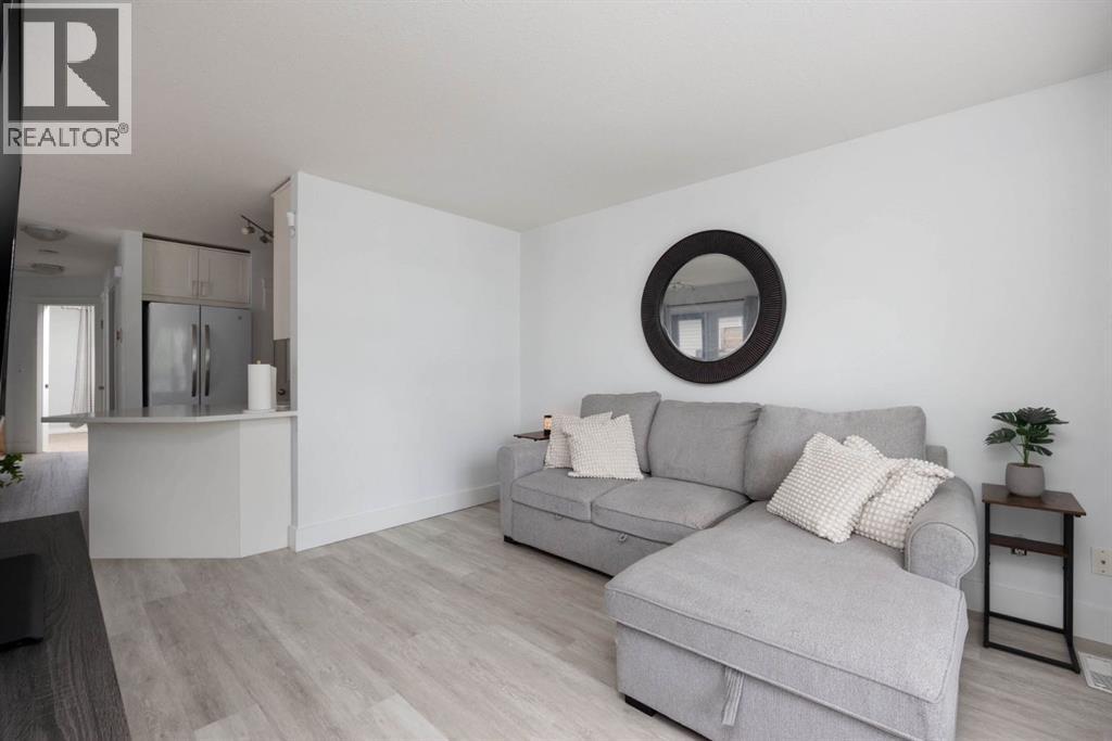 136 Parry Crescent - 7