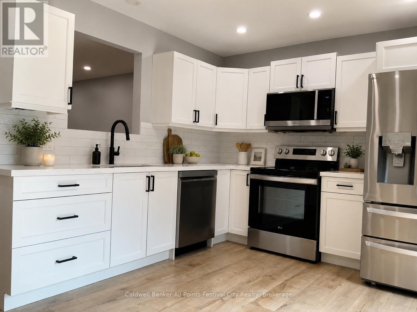 237 WELLINGTON STREET - 2