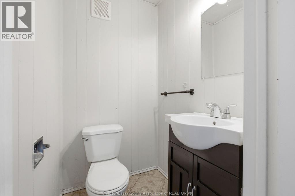 1596 COLLEGE - 21