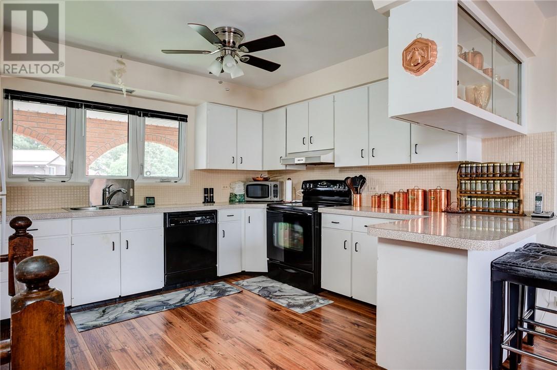 1721 Charles Court - 8