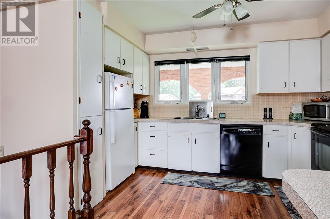1721 Charles Court - 9