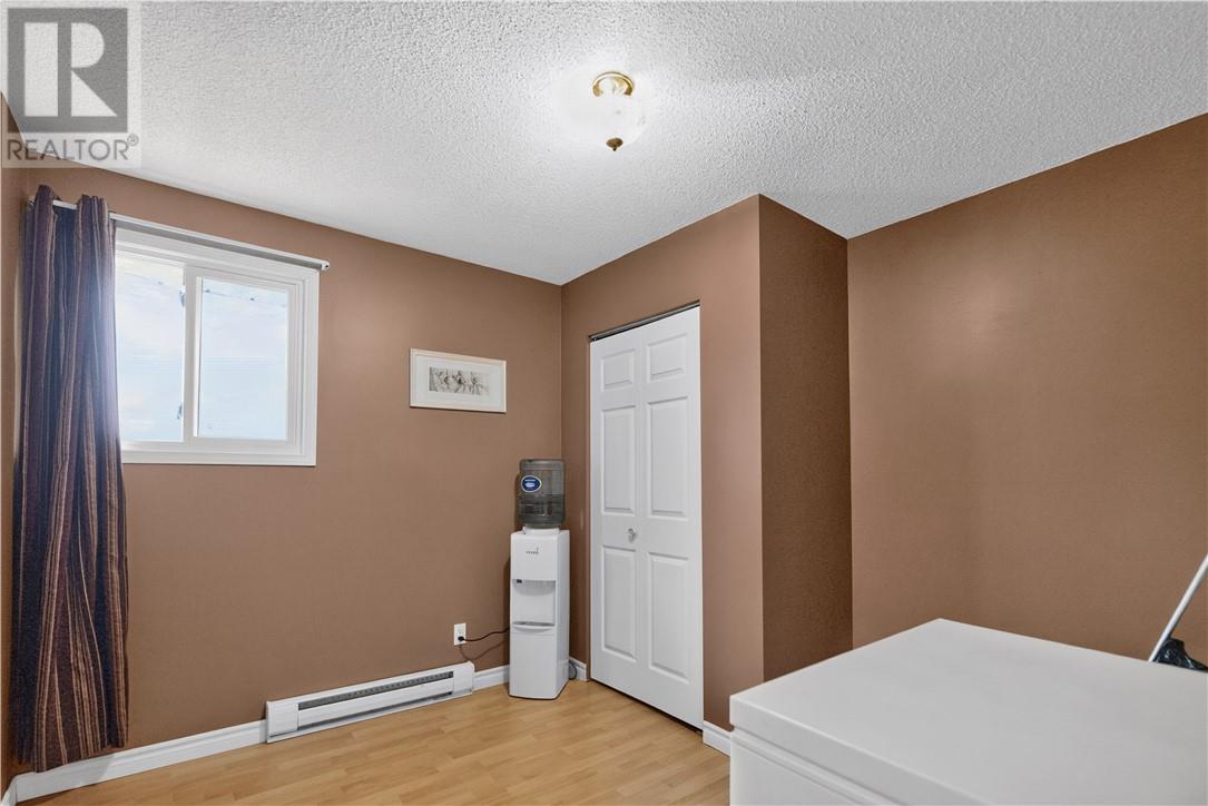 1527 Talon Street - Image 27