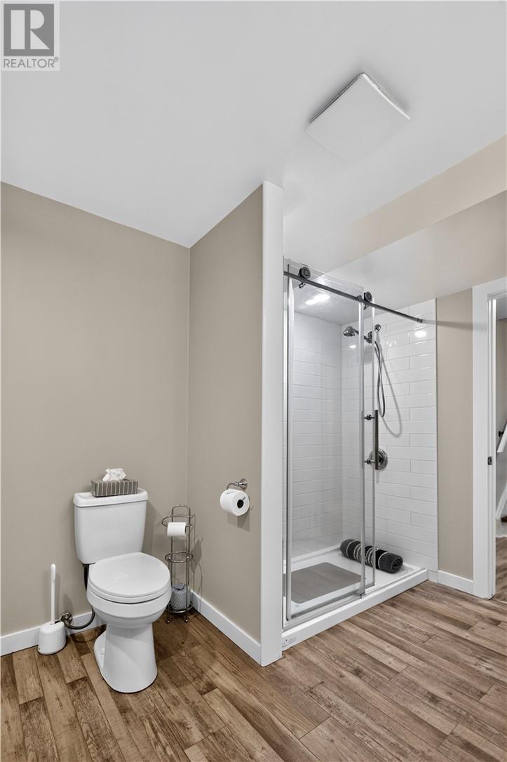 1527 Talon Street - Image 38
