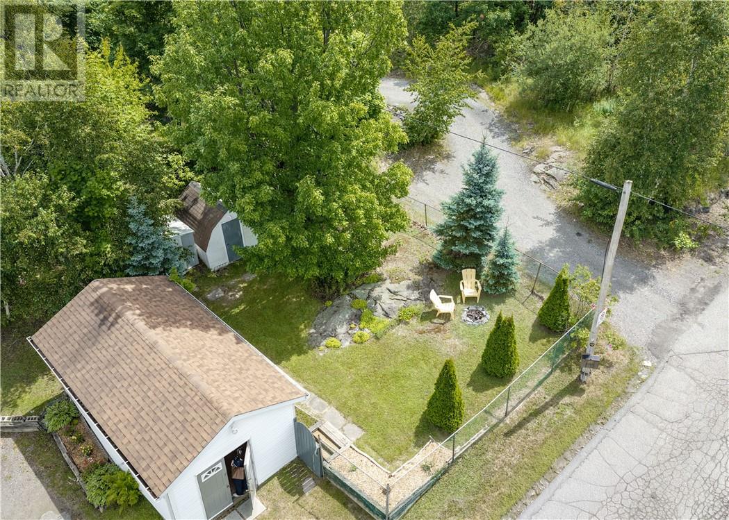 1561 Weller Street - 25