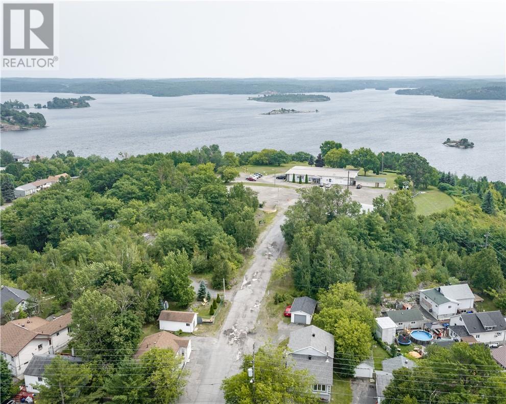 1561 Weller Street - Image 5