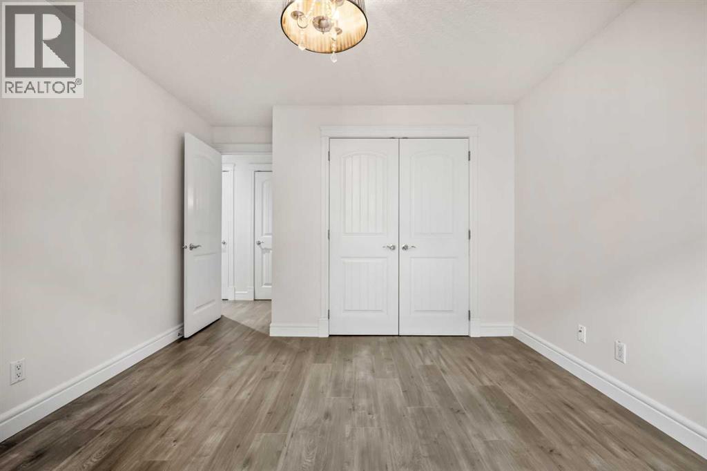 #207 2010 35 Avenue SW - 21