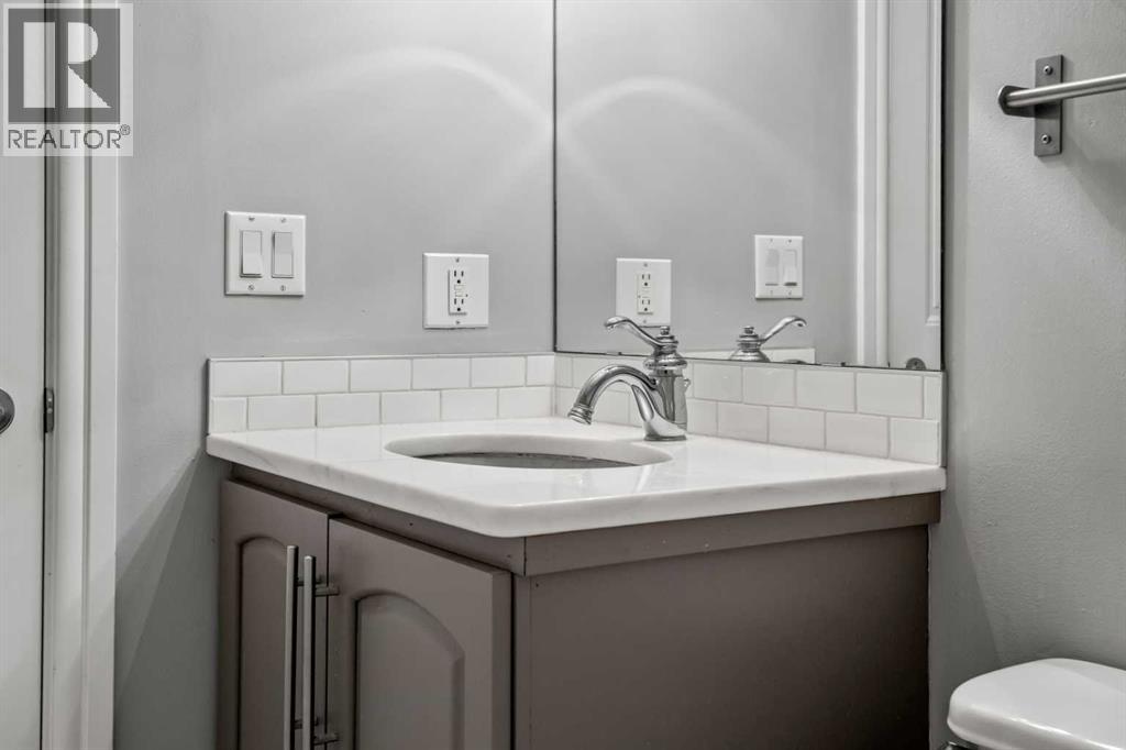#207 2010 35 Avenue SW - 27