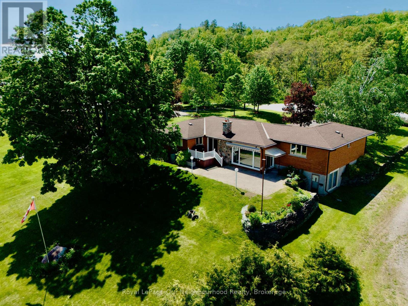 18 ROSECLIFF COURT - 11