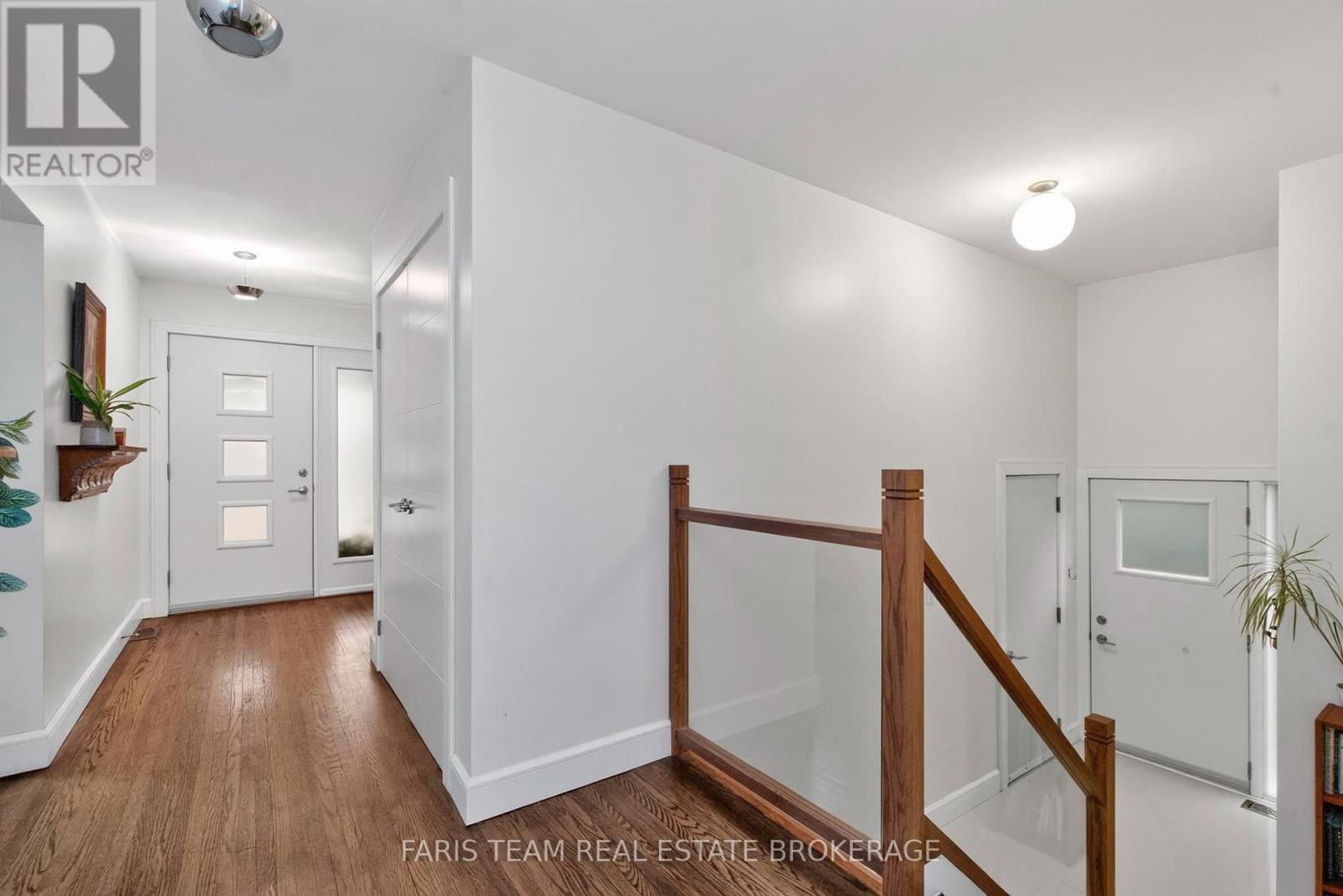 44 JEFFERY STREET - 22